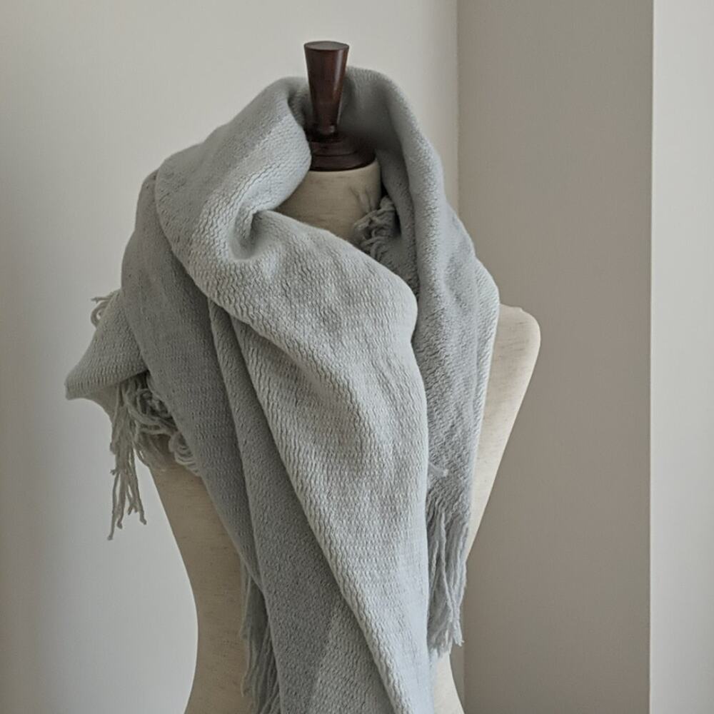 NWOT Cozy Grey Oversized Blanket Scarf Two Tone Striped Fringe Scarf Chunky Knit